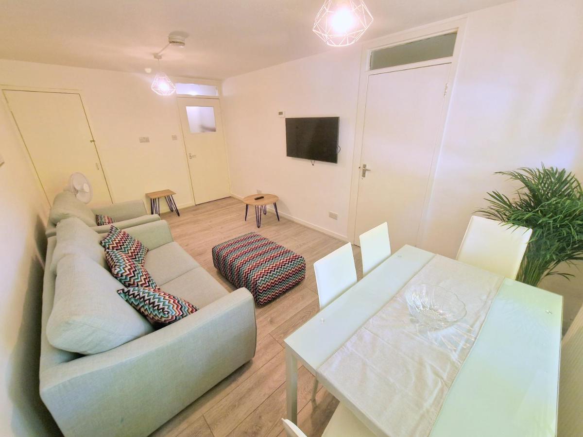 Appartement Flat In Battersea, 5 Minutes From Clapham Junction Station à Londres Extérieur photo