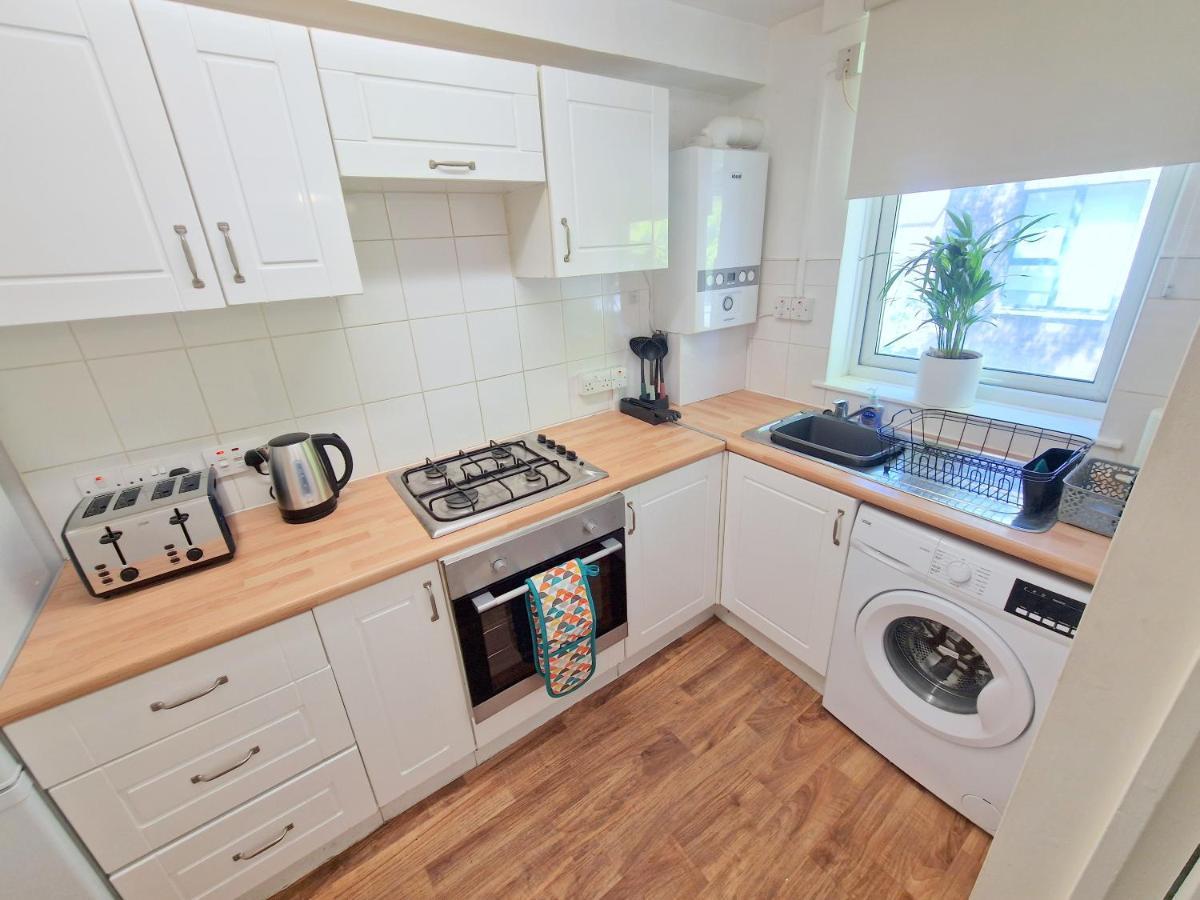 Appartement Flat In Battersea, 5 Minutes From Clapham Junction Station à Londres Extérieur photo